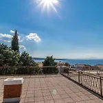 Lägenhet Stunning In With House Sea View