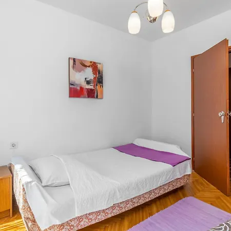 2 Bedroom Stunning In