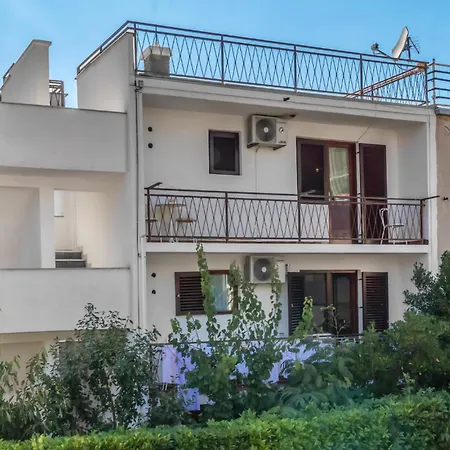 2 Bedroom Stunning In Appartamento