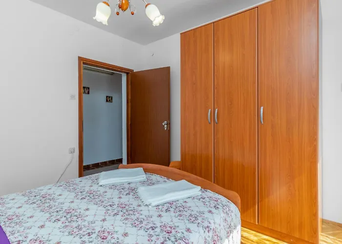 2 Bedroom Stunning In Apartmán *
